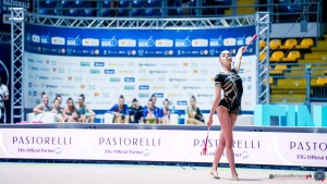 final6 f fabriano piergentili anna   clavette sfe05891 copia simone ferraro ph copia